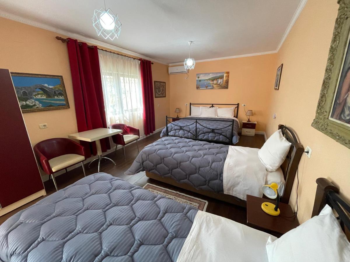 Hotel Vila 15 - Center Tirana Eksteriør billede