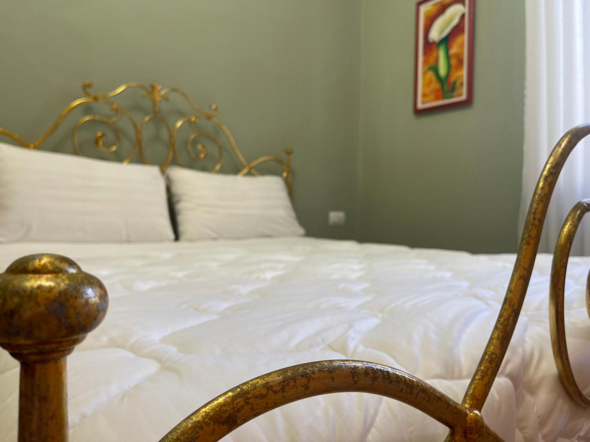 Hotel Vila 15 - Center Tirana Eksteriør billede