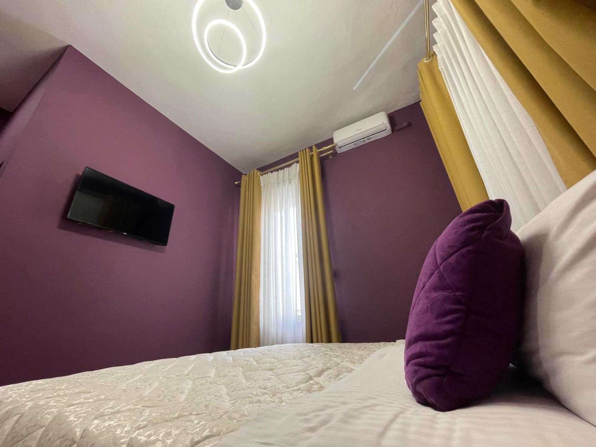 Hotel Vila 15 - Center Tirana Eksteriør billede